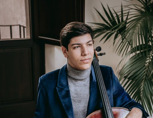 Álvaro Lozano - Violonchelo