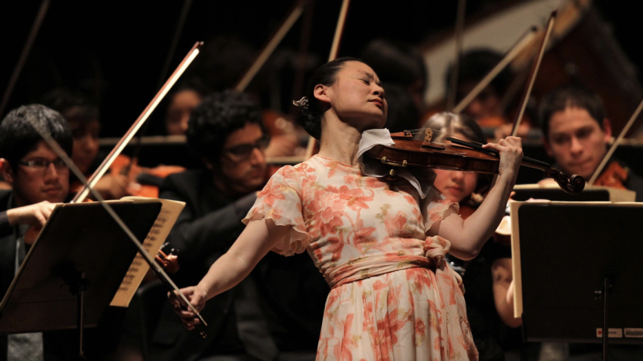Midori received the 2020 Brahms Prize from the Schleswig-Holstein Brahms Society