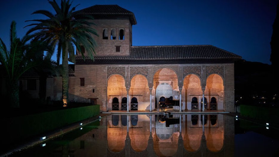 The Spanish pianist, Javier Perianes will receive the Medal of Honor from the Granada Music Festival