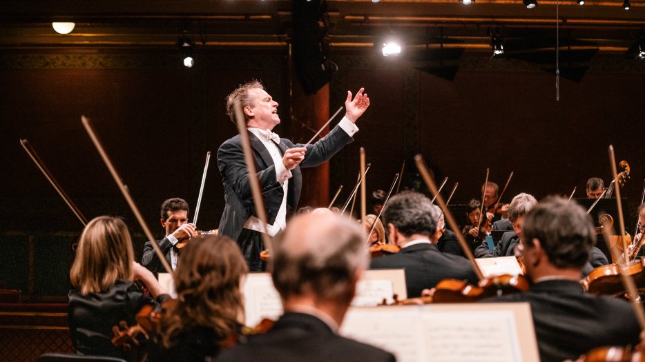 Jonathan Nott, new conductor at Ibermúsica Artists