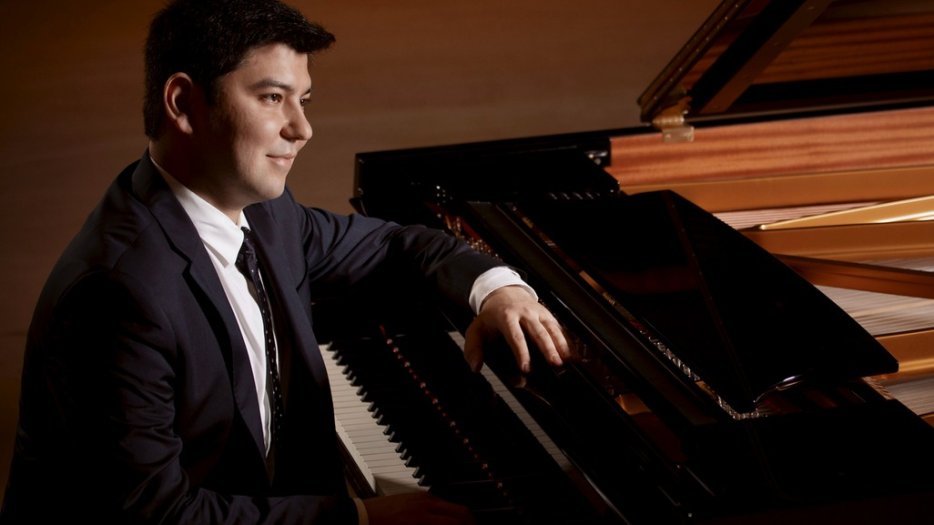 Behzod Abduraimov triumphs on his tour of Spain with the Stavanger Symphony Orchestra