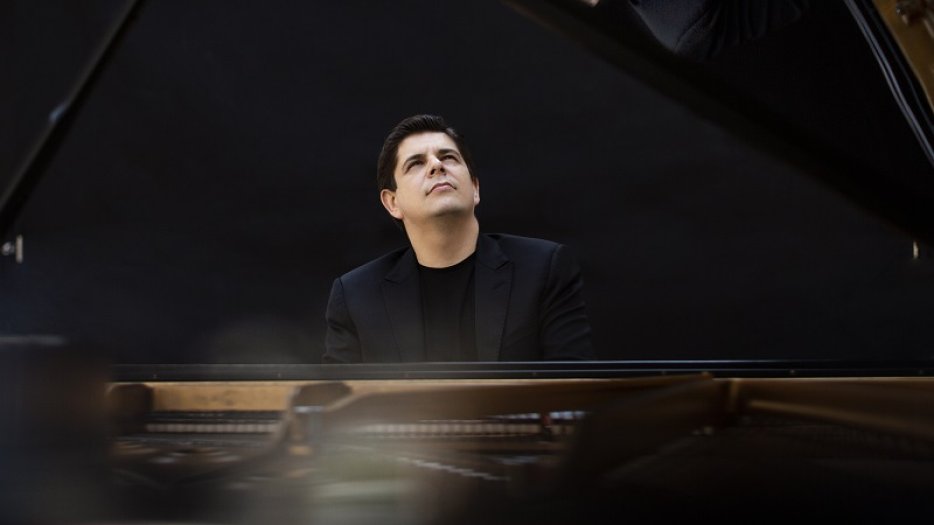 Javier Perianes returns to Boston Symphony Orchestra