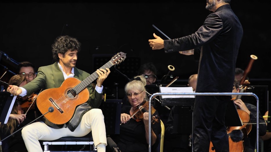 Diego Martin-Etxebarria y Pablo Sainz-Villegas brillan en el Festival Krumlov