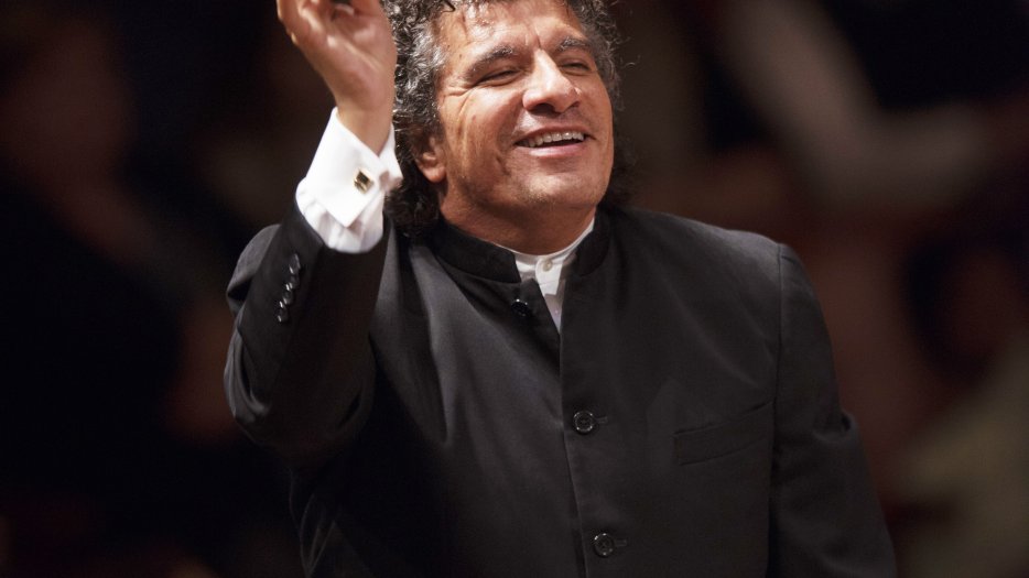 Giancarlo Guerrero en su primera temporada como director artístico y musical del Grant Park Music Festival de Chicago